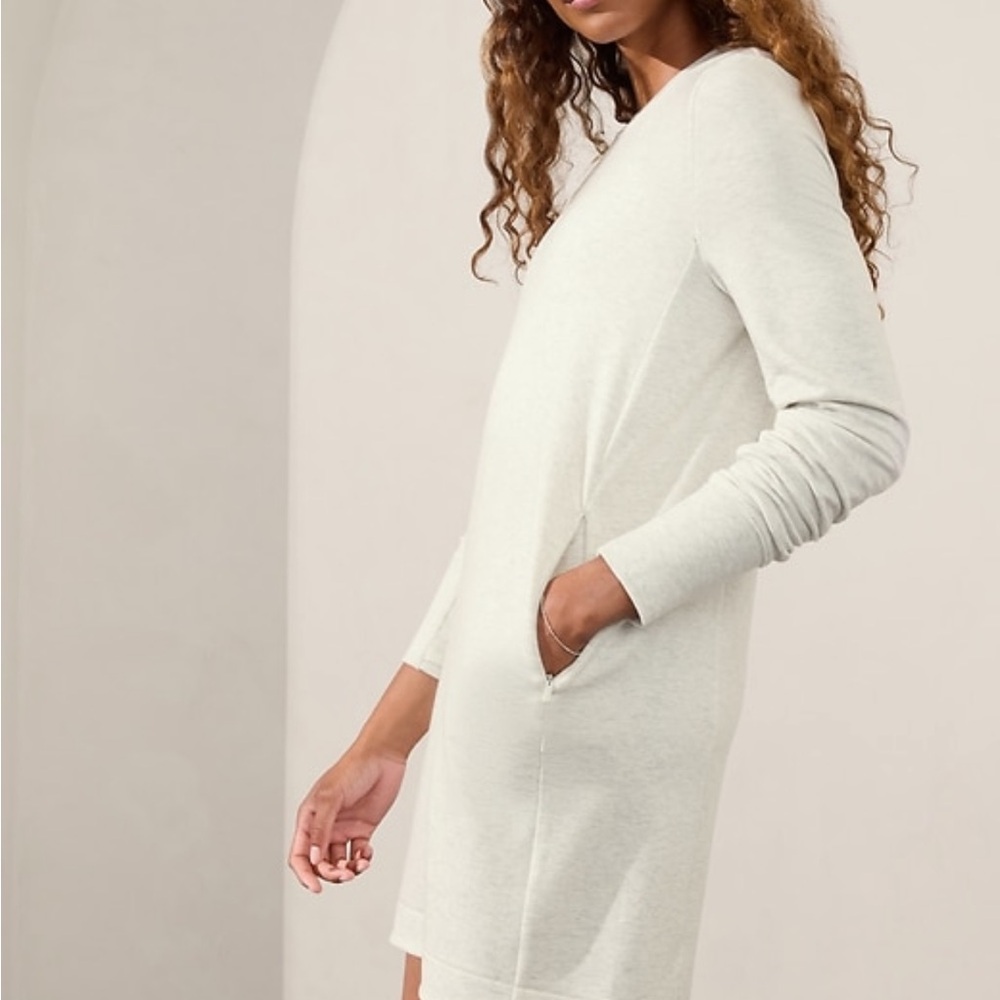 Athleta Coaster Luxe Long Sleeve Dress